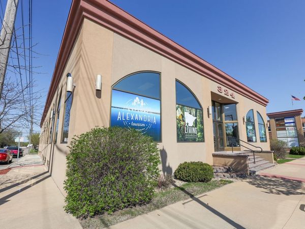 324 Broadway Street , Unit 218, Alexandria, MN 56308