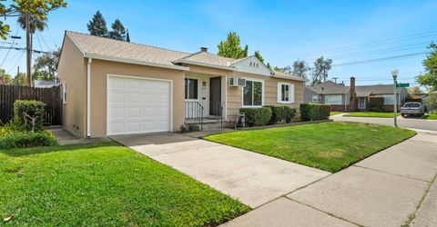 5405 Q St, Sacramento, CA 95819 Photo