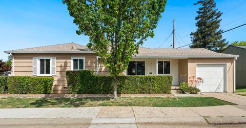 5405 Q St, Sacramento, CA 95819 Photo