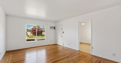 5405 Q St, Sacramento, CA 95819 Photo