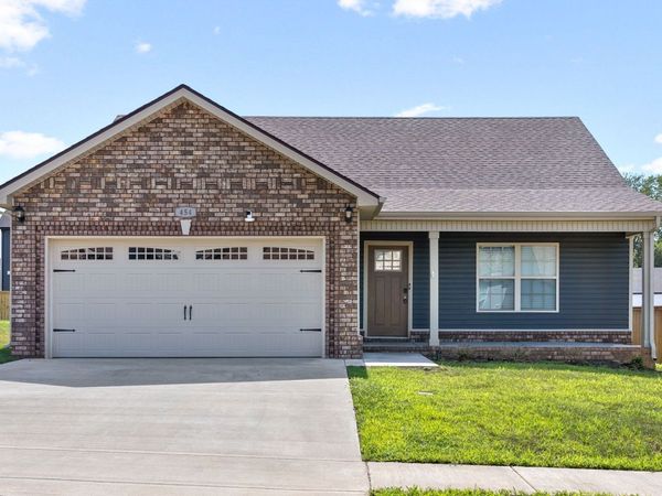 454 Irish Hills Drive , Clarksville, TN 37042