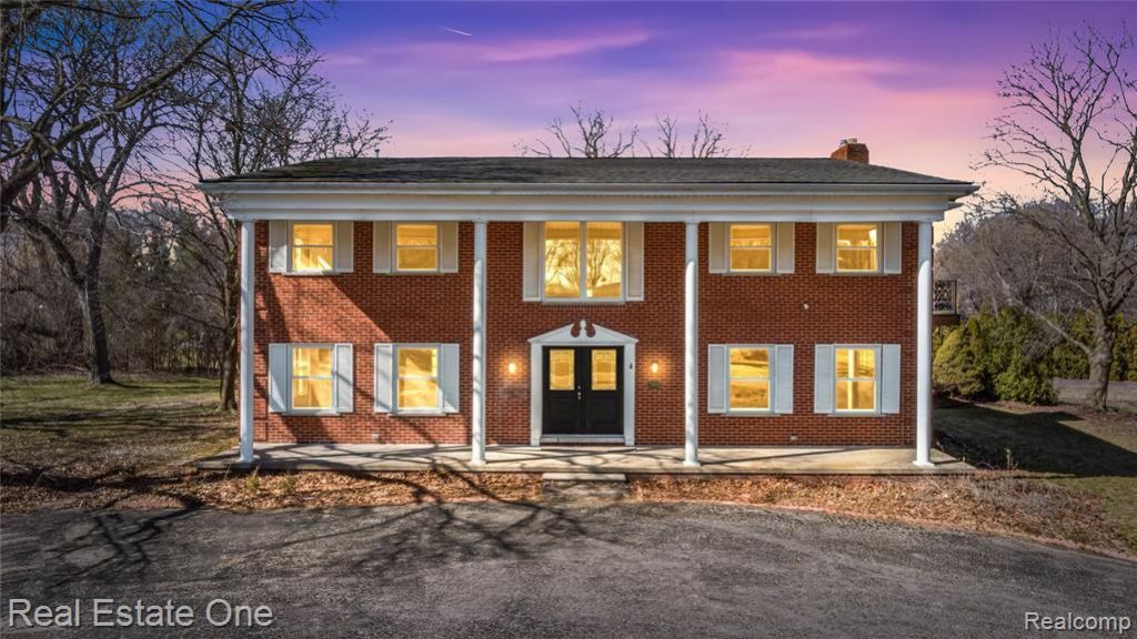 5742 Springwater Lane, West Bloomfield Township, MI 48322 Main Photo