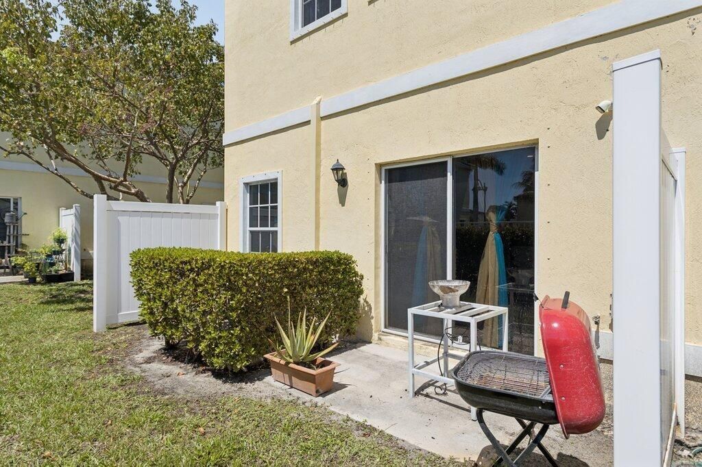 4008 NW 11th Drive, Lauderhill, FL 33313 Photo