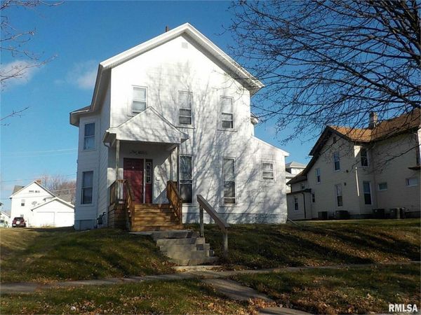 320 E 14TH Street , Davenport, IA 52803