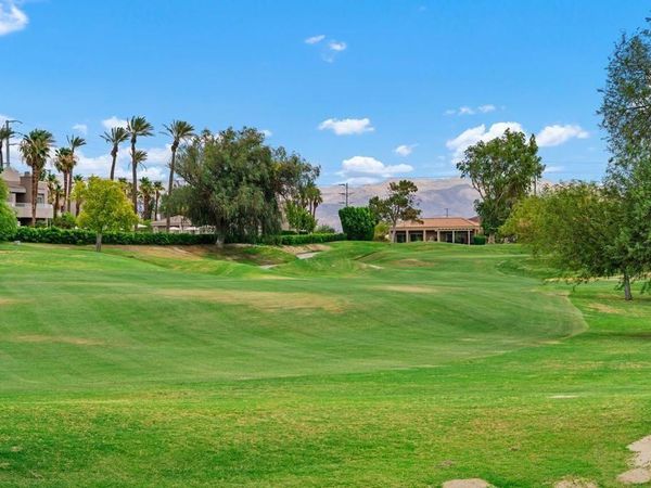 20 Pebble Beach Drive, Rancho Mirage, CA 92270