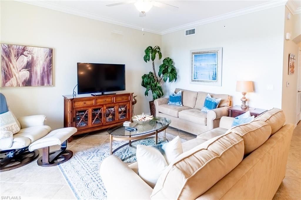 9731 Acqua Ct, Unit 536, Naples, FL 34113 Photo