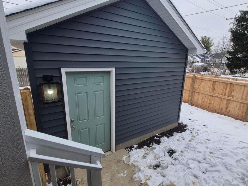 2563 Azelda Street , Columbus, OH 43211 Photo 2