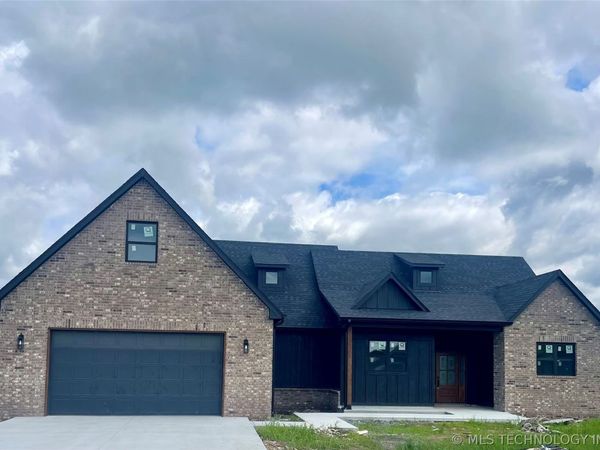 1484 Darlene Lane , Fort Gibson, OK 74434