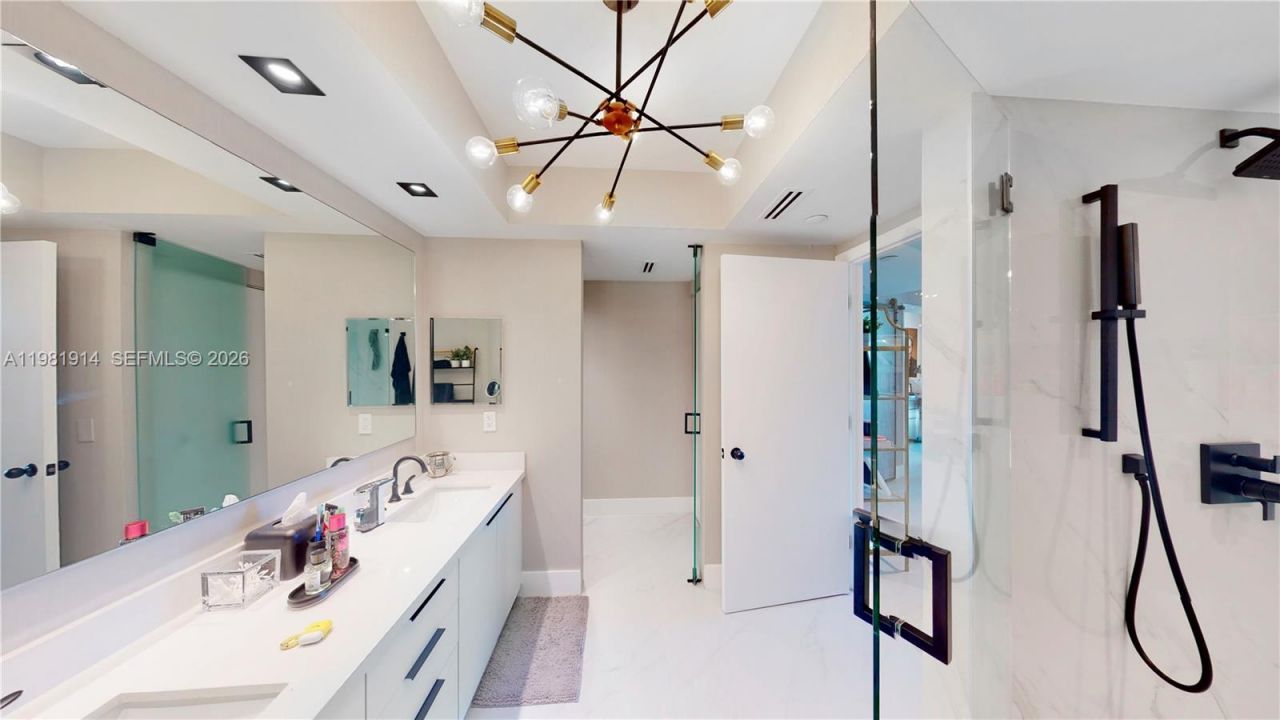 1000 W Island Blvd, Unit 2903, Aventura, FL 33160 Photo