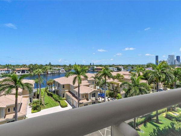 21050 Point Pl , Unit 604, Aventura, FL 33180