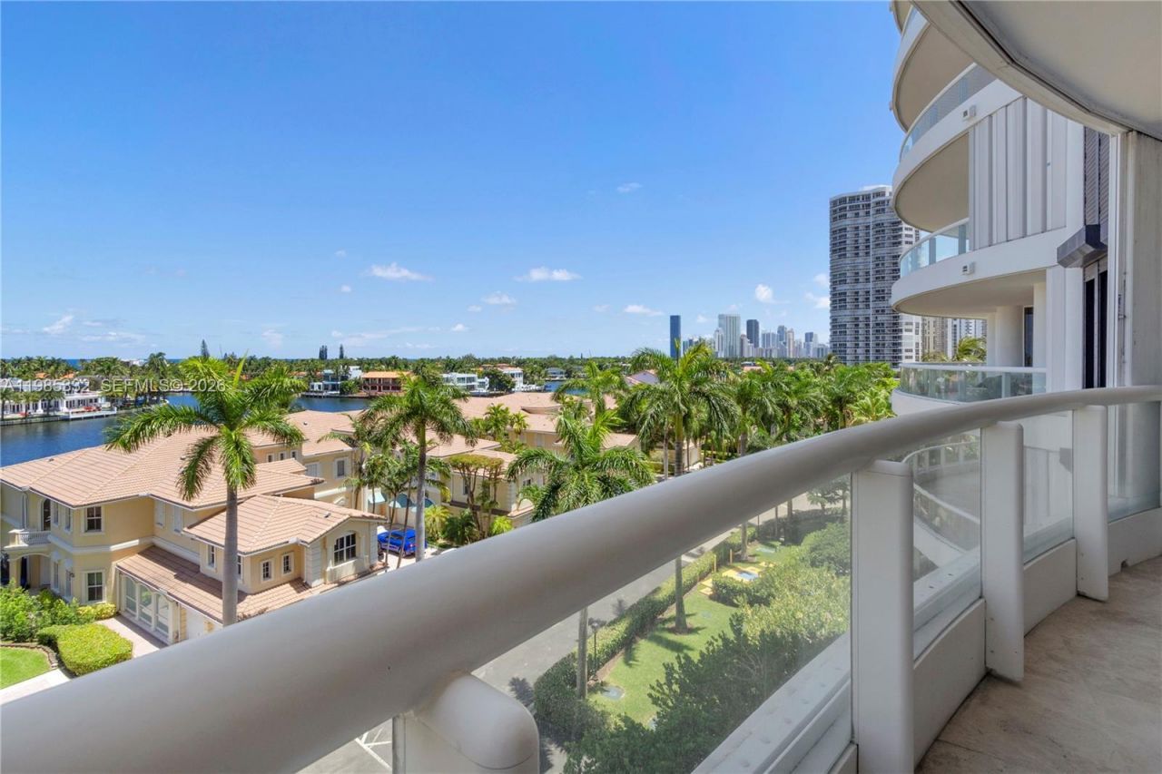 21050 Point Pl , Unit 604, Aventura, FL 33180 Photo