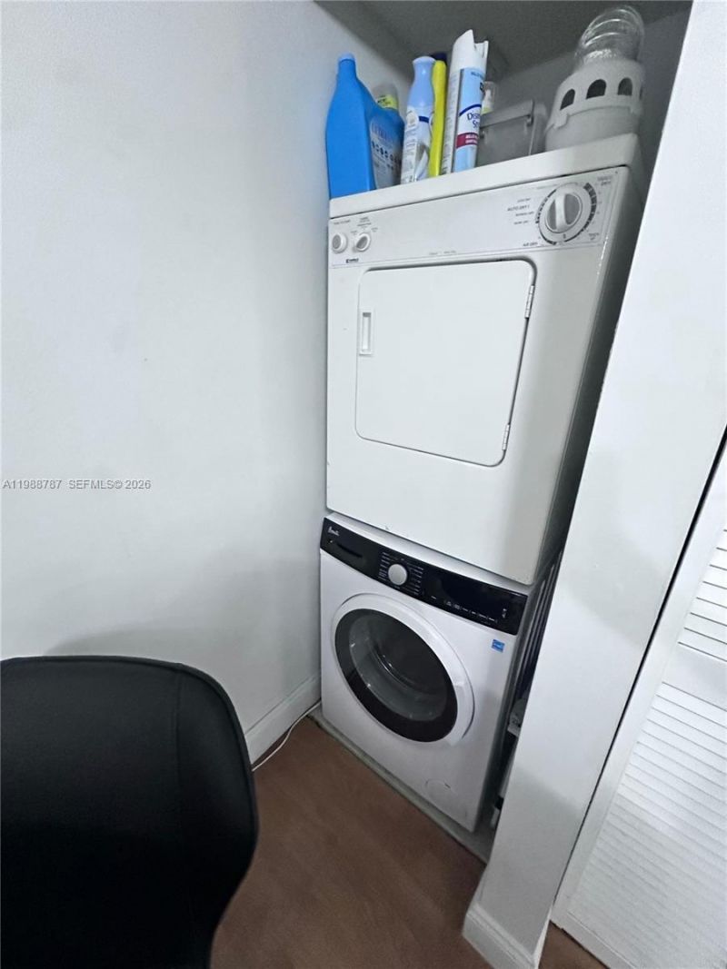 7220 NW 179th St , Unit 206, Hialeah, FL 33015 Photo