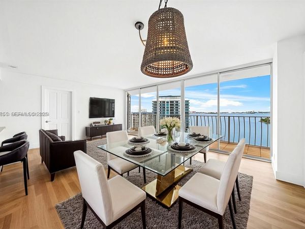 7601 E Treasure Dr , Unit 1915, North Bay Village, FL 33141