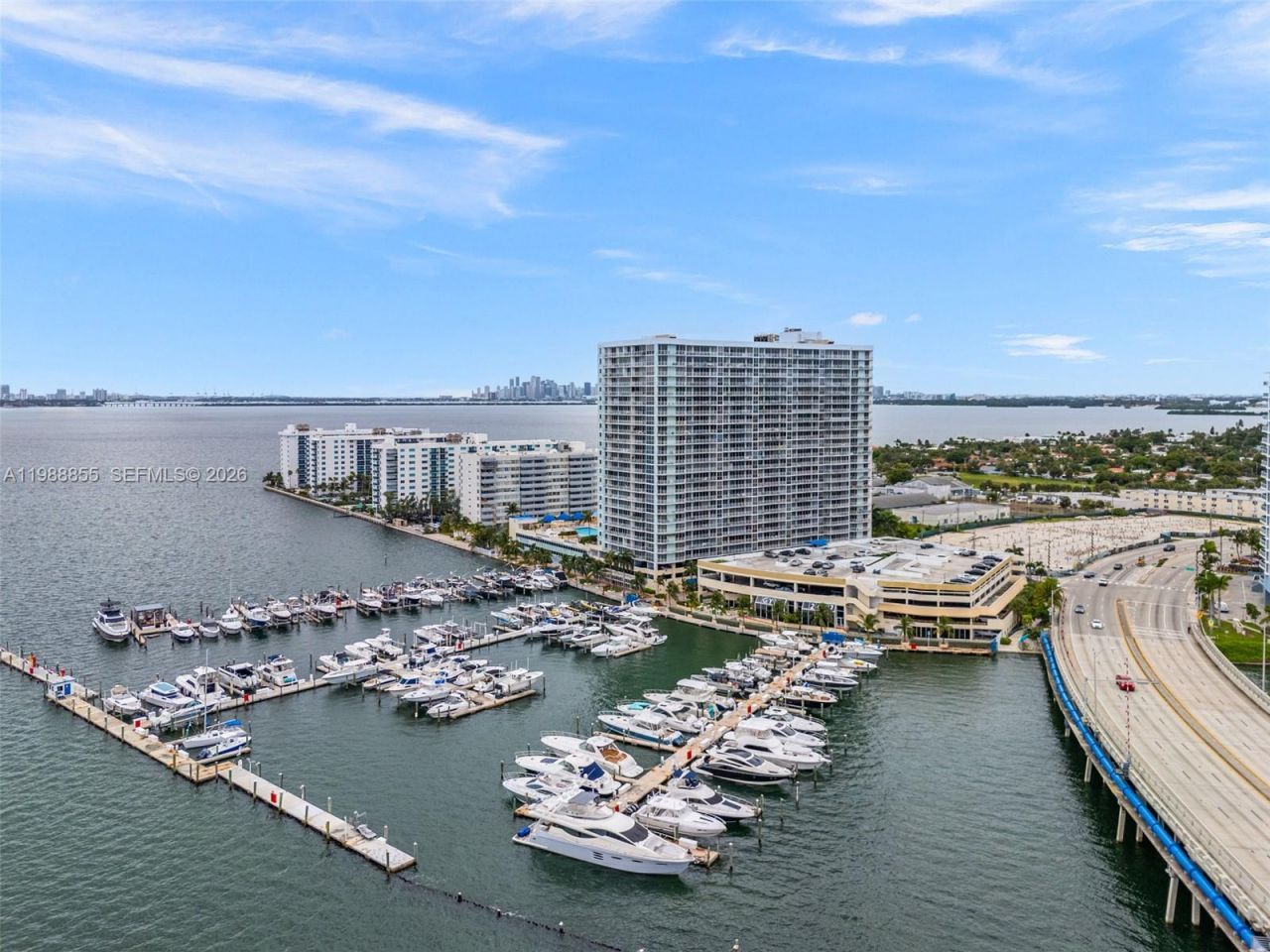 7601 E Treasure Dr , Unit 1915, North Bay Village, FL 33141 Photo