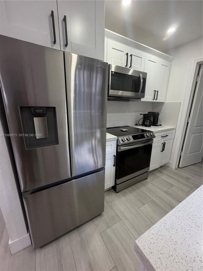 660 SW 30th Ter , Fort Lauderdale, FL 33312 Photo