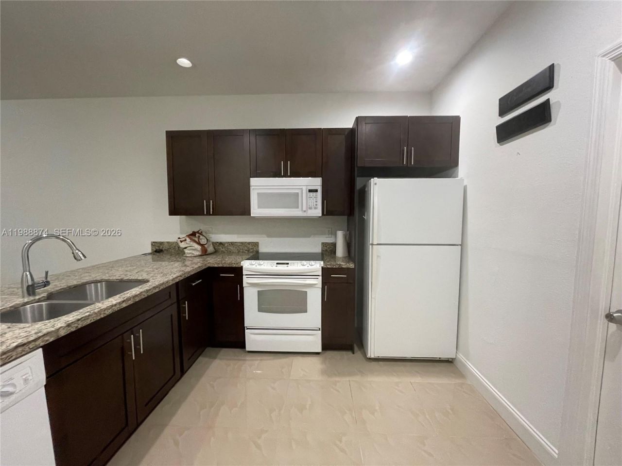 1955 Marsh Harbor Dr, Unit 1955, Riviera Beach, FL 33404 Photo