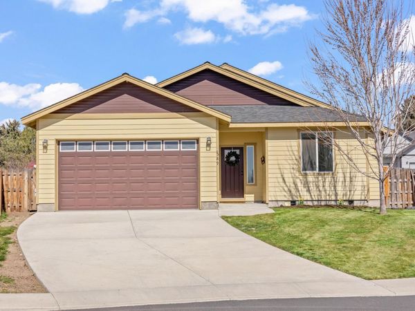 389 NE Black Bear Street, Prineville, OR 97754