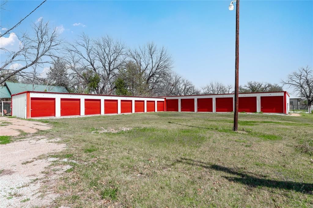 409 N Travis Street , De Leon, TX 76444 Main Photo