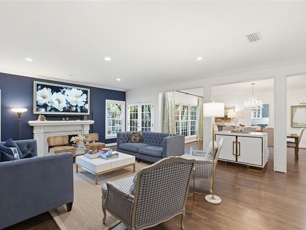 4212 Lomo Alto Drive, Unit 201, Highland Park, TX 75219