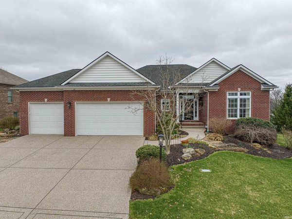 909 Uriel Court, Evansville, IN 47725