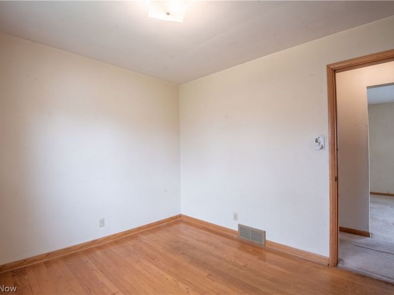 483 Hillman Road, Akron, OH 44312 Photo 11