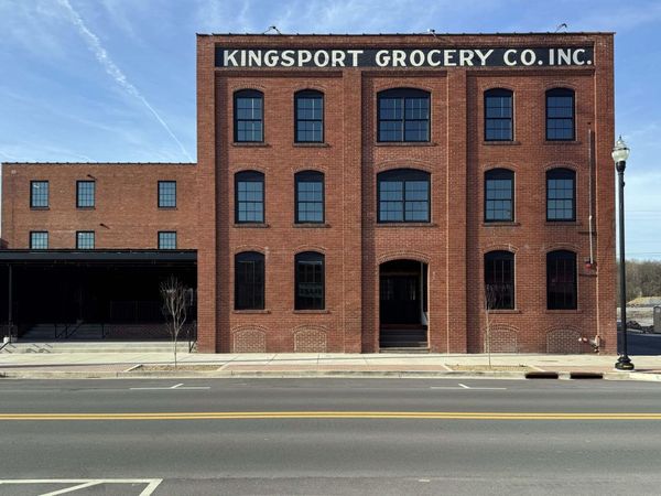 453 East Main Street, Kingsport, TN 37660