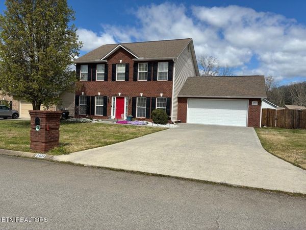 2434 Amber Dawn Lane, Knoxville, TN 37920