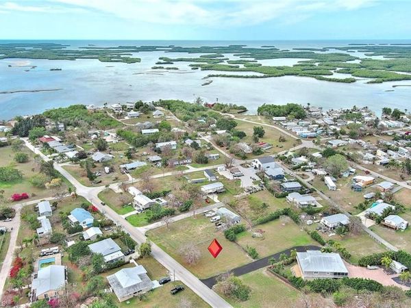 261 Smallwood DR , CHOKOLOSKEE, FL 34138