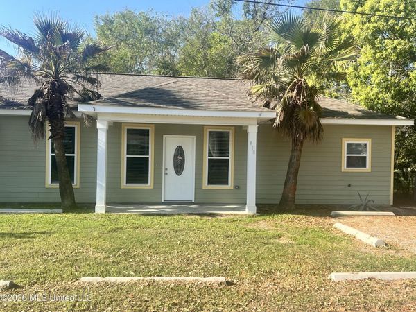 418 State Street, Bay Saint Louis, MS 39520