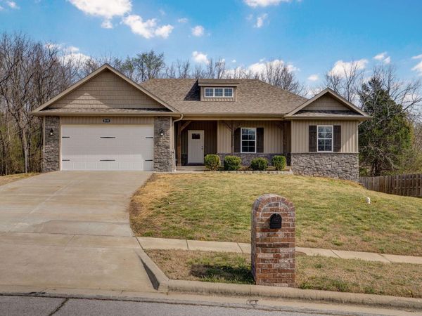 3098 S Suburban Avenue , Springfield, MO 65807