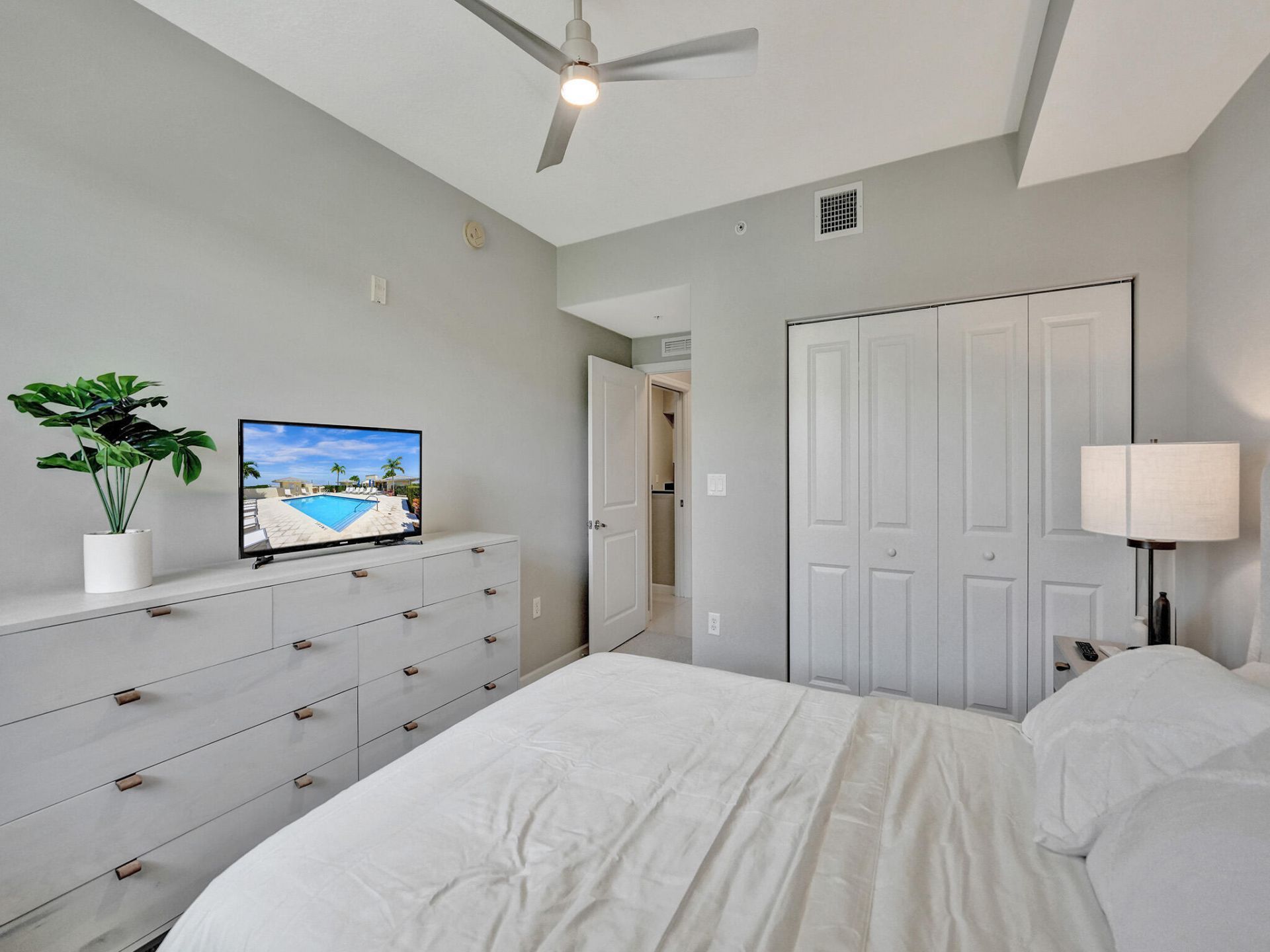 225 NE 1st Street, Unit 412, Delray Beach, FL 33444 Photo