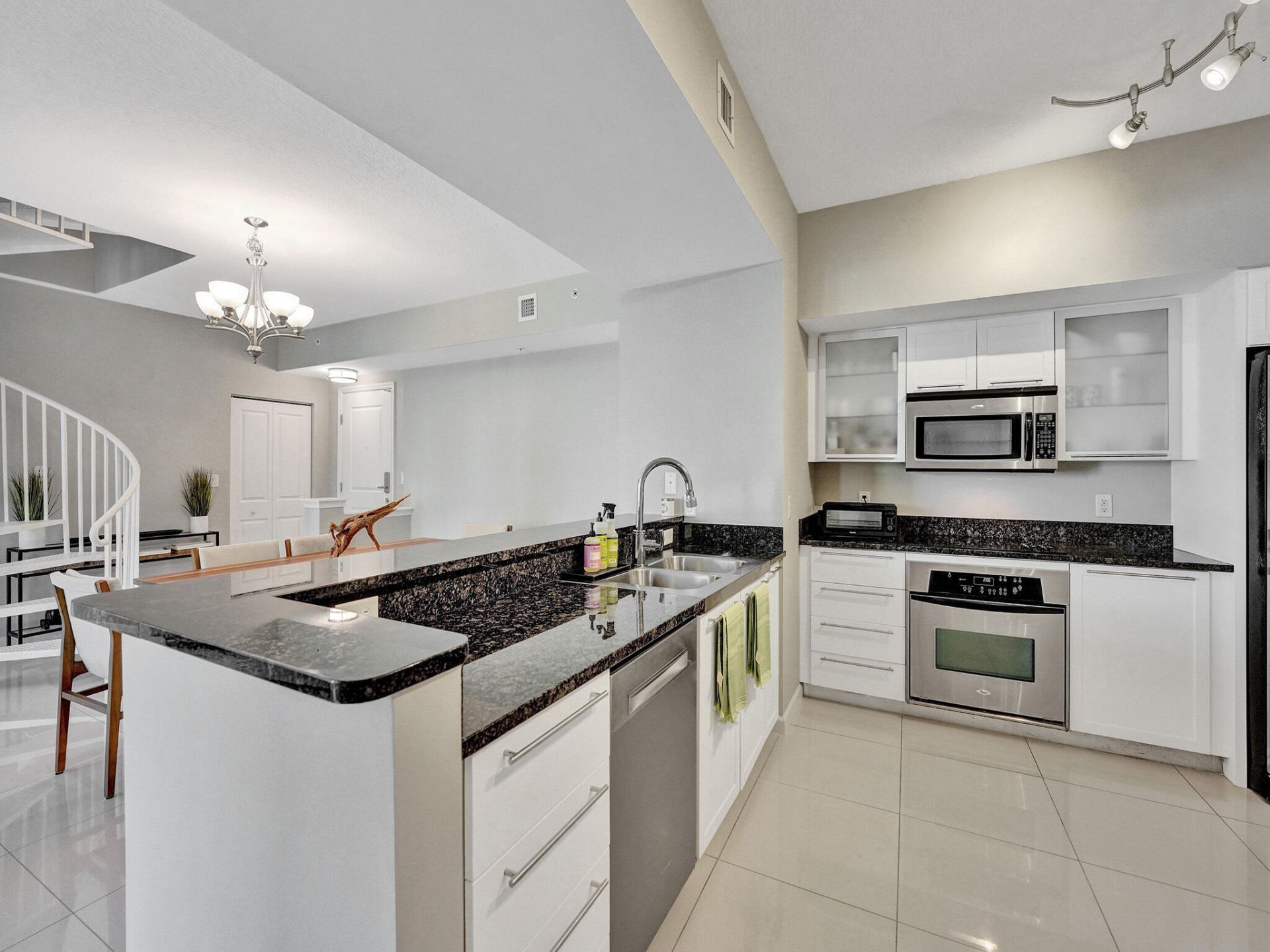 225 NE 1st Street, Unit 412, Delray Beach, FL 33444 Photo