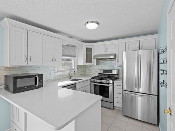 31 Bluestone Drive, Unit 31, Nashua, NH 03060