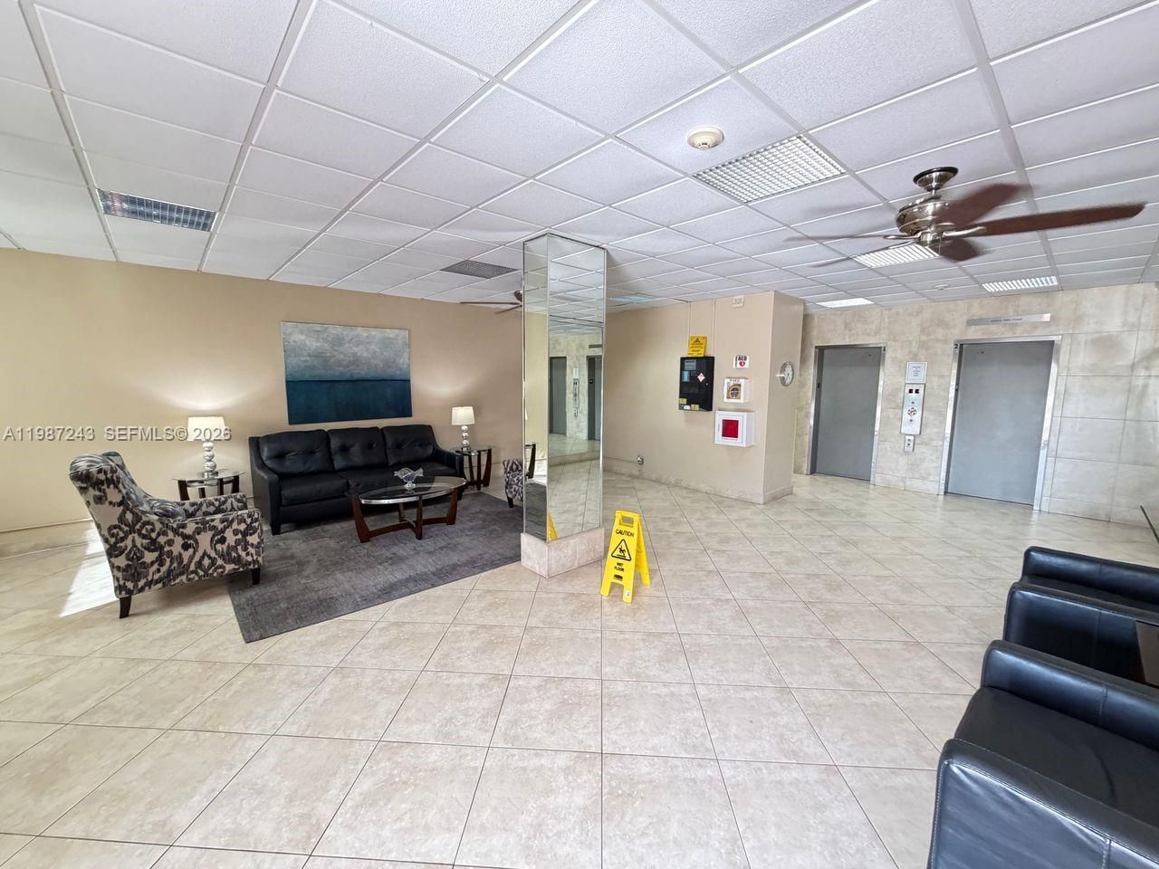 900 NE 18th Avenue, Unit 304, Fort Lauderdale, FL 33304 Photo