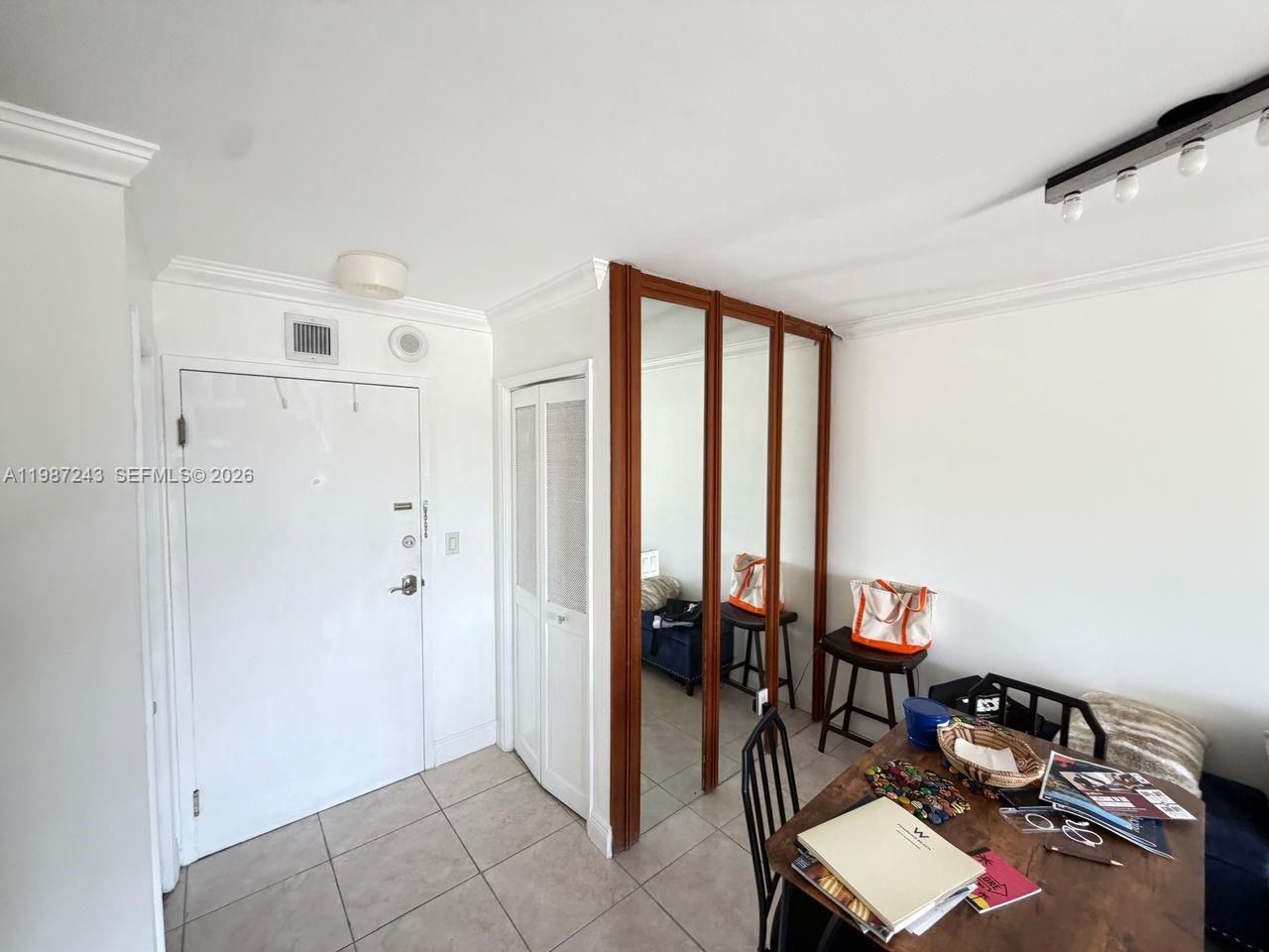 900 NE 18th Avenue, Unit 304, Fort Lauderdale, FL 33304 Photo