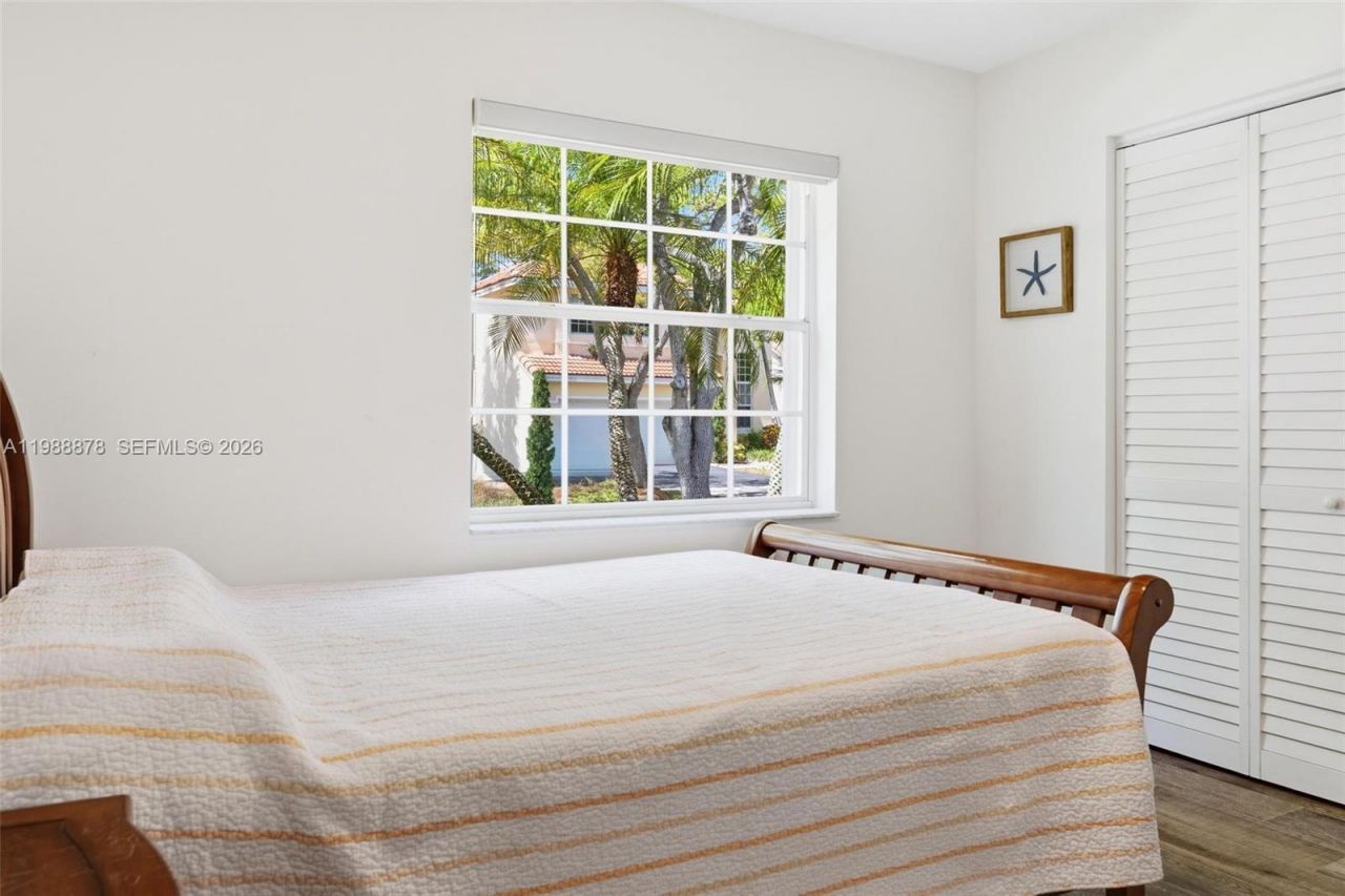 1315 Bayview Cir , Weston, FL 33326 Photo