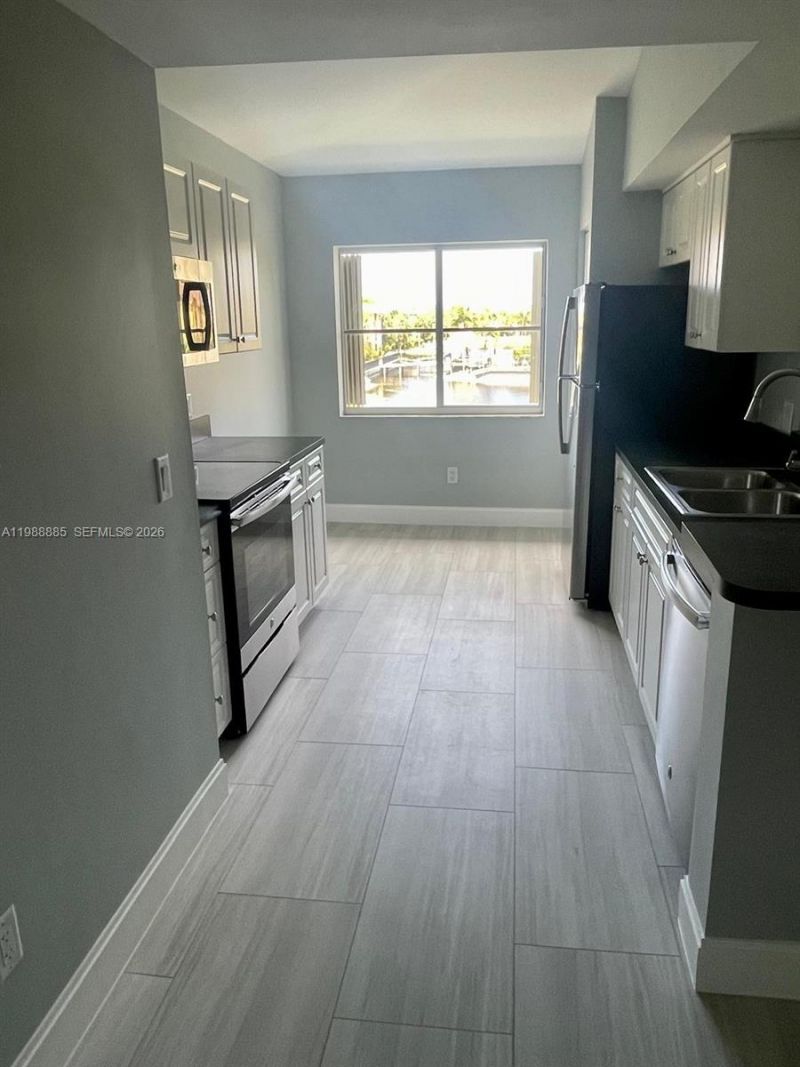 165 NW 96th Ter , Unit 3-308, Pembroke Pines, FL 33024 Photo