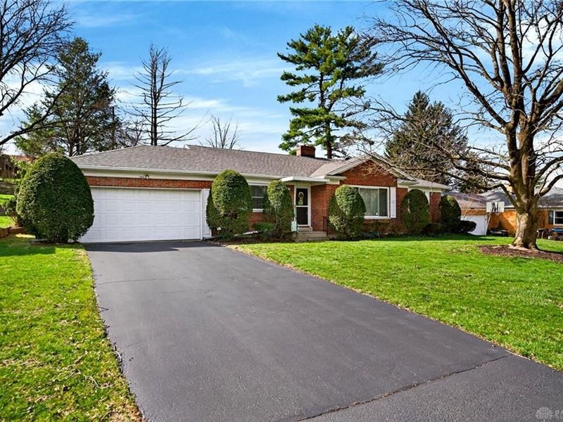 1204 Waving Willow Drive, Kettering, OH 45409 Photo 2