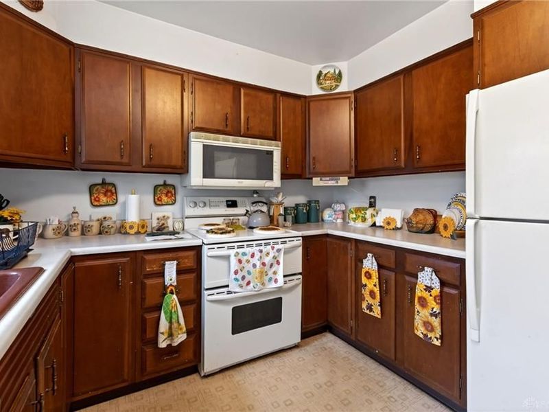 1204 Waving Willow Drive, Kettering, OH 45409 Photo 20