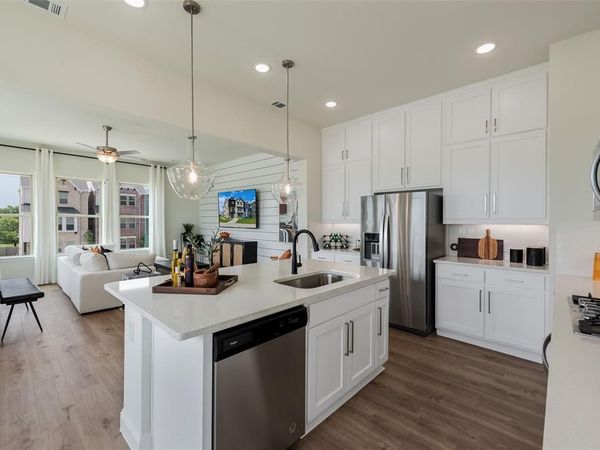 2233 Fort Bliss Street, Mesquite, TX 75149