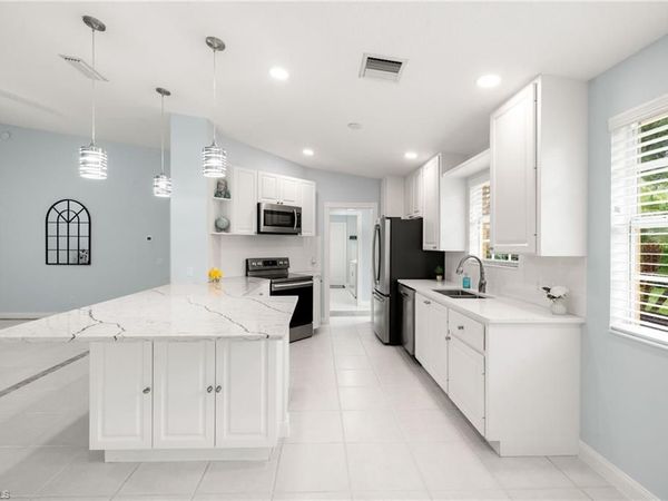 28096 Boccaccio WAY, BONITA SPRINGS, FL 34135