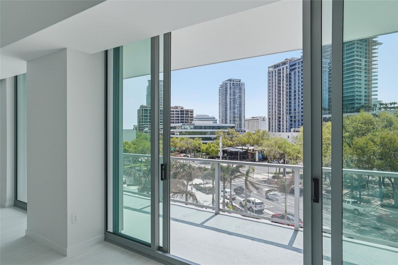 400 Central Avenue, Unit 303, Saint Petersburg, FL 33701 Photo