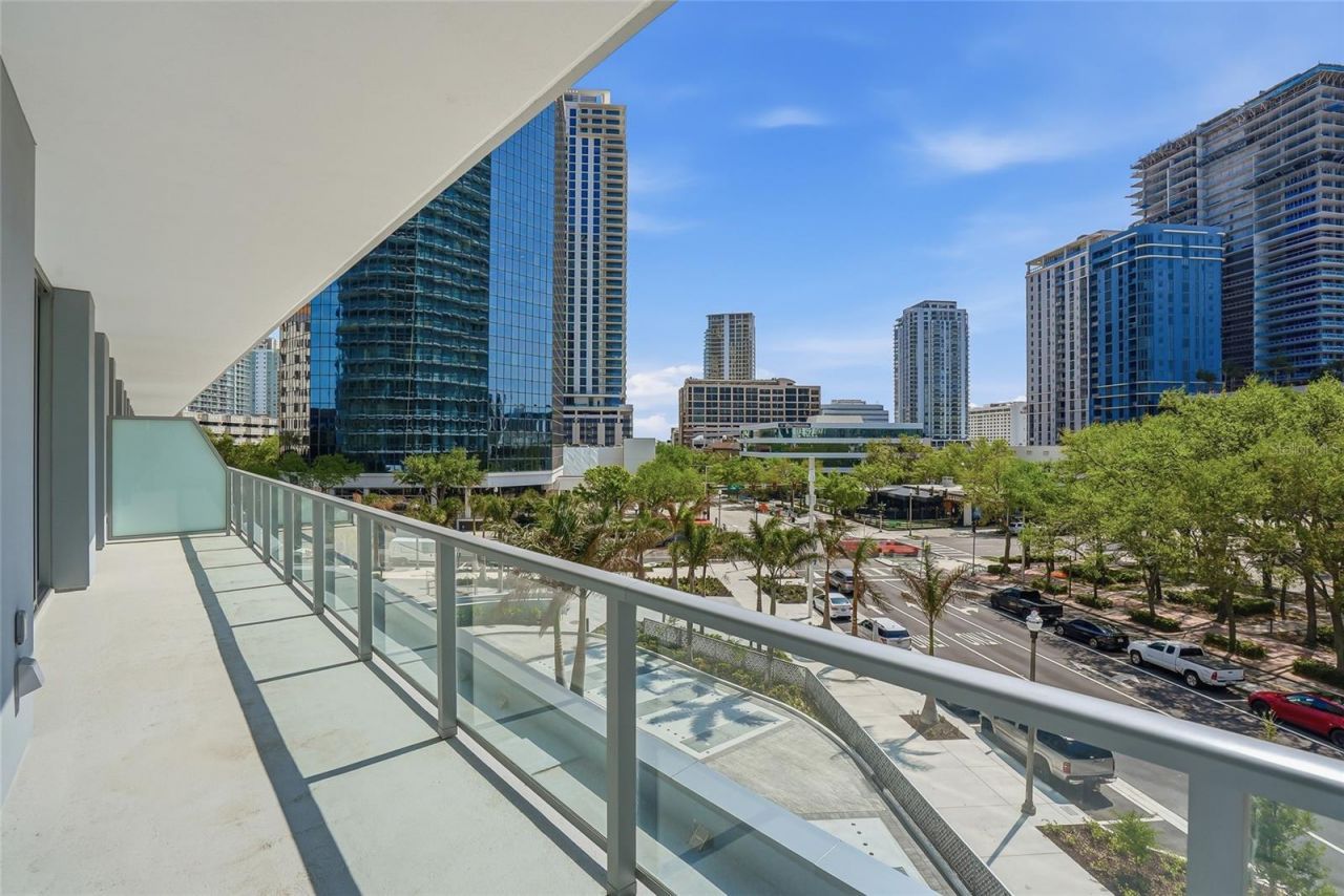 400 Central Avenue, Unit 303, Saint Petersburg, FL 33701 Photo