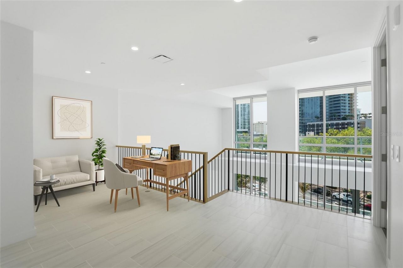 400 Central Avenue, Unit 303, Saint Petersburg, FL 33701 Photo