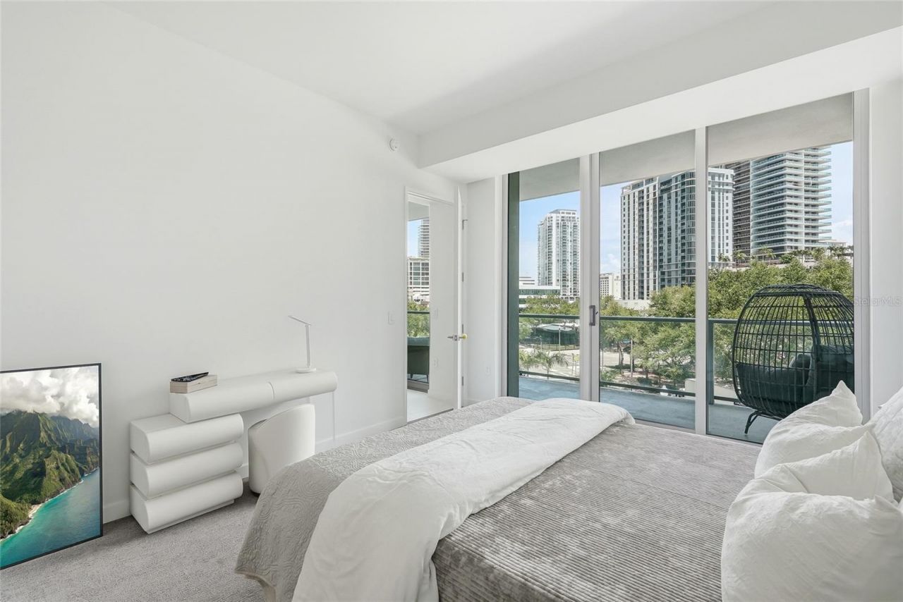 400 Central Avenue, Unit 303, Saint Petersburg, FL 33701 Photo