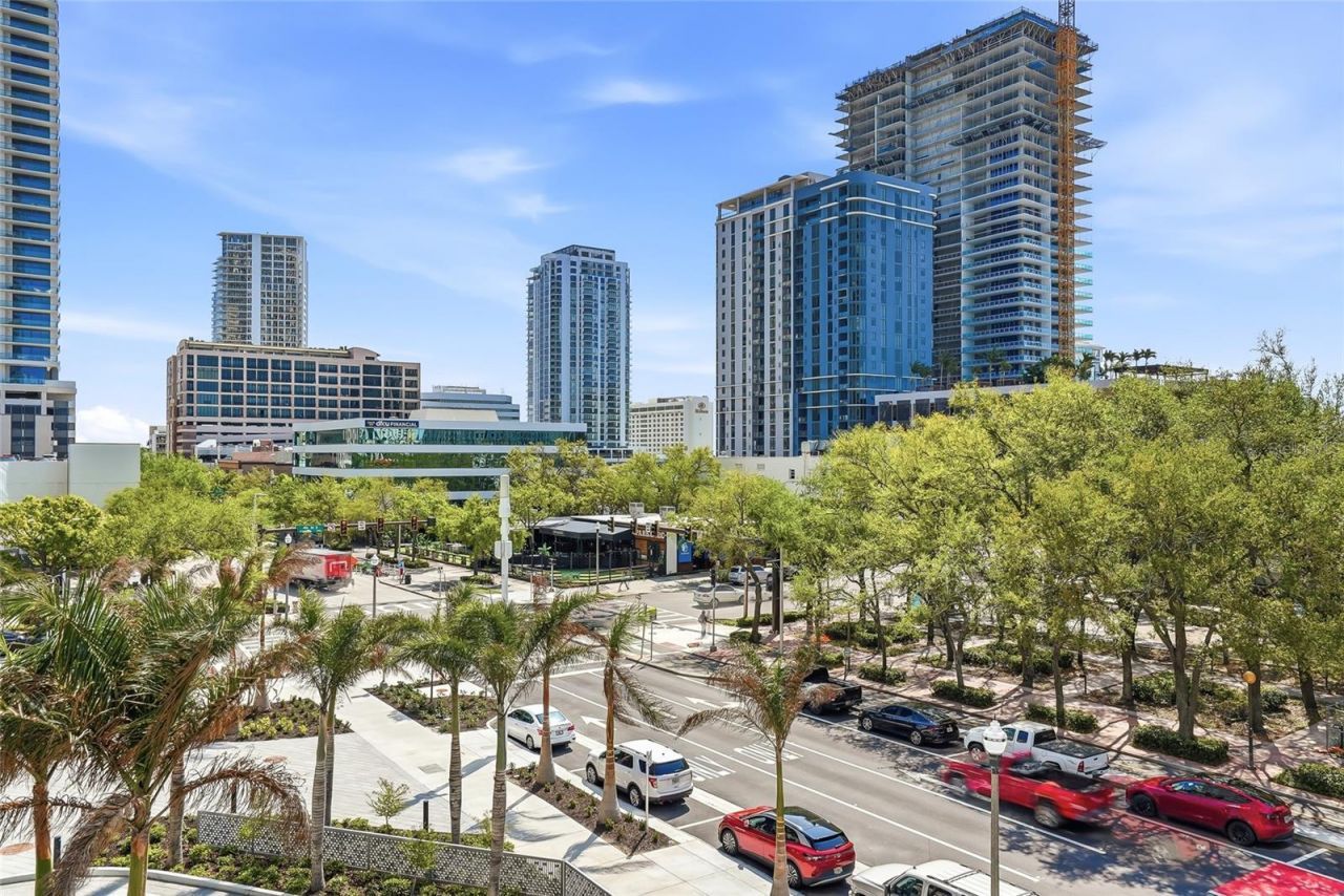 400 Central Avenue, Unit 303, Saint Petersburg, FL 33701 Photo