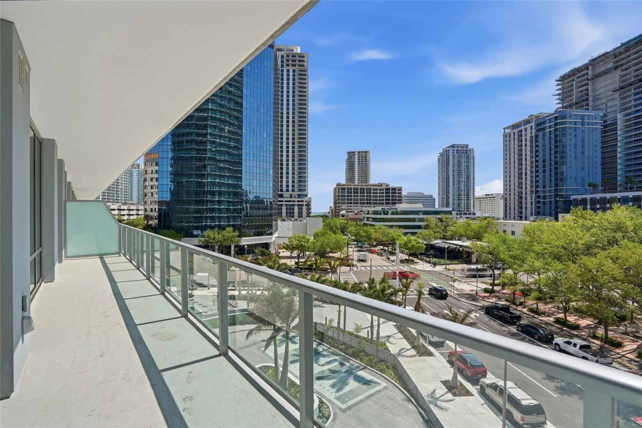 400 Central Avenue, Unit 303, Saint Petersburg, FL 33701 Photo