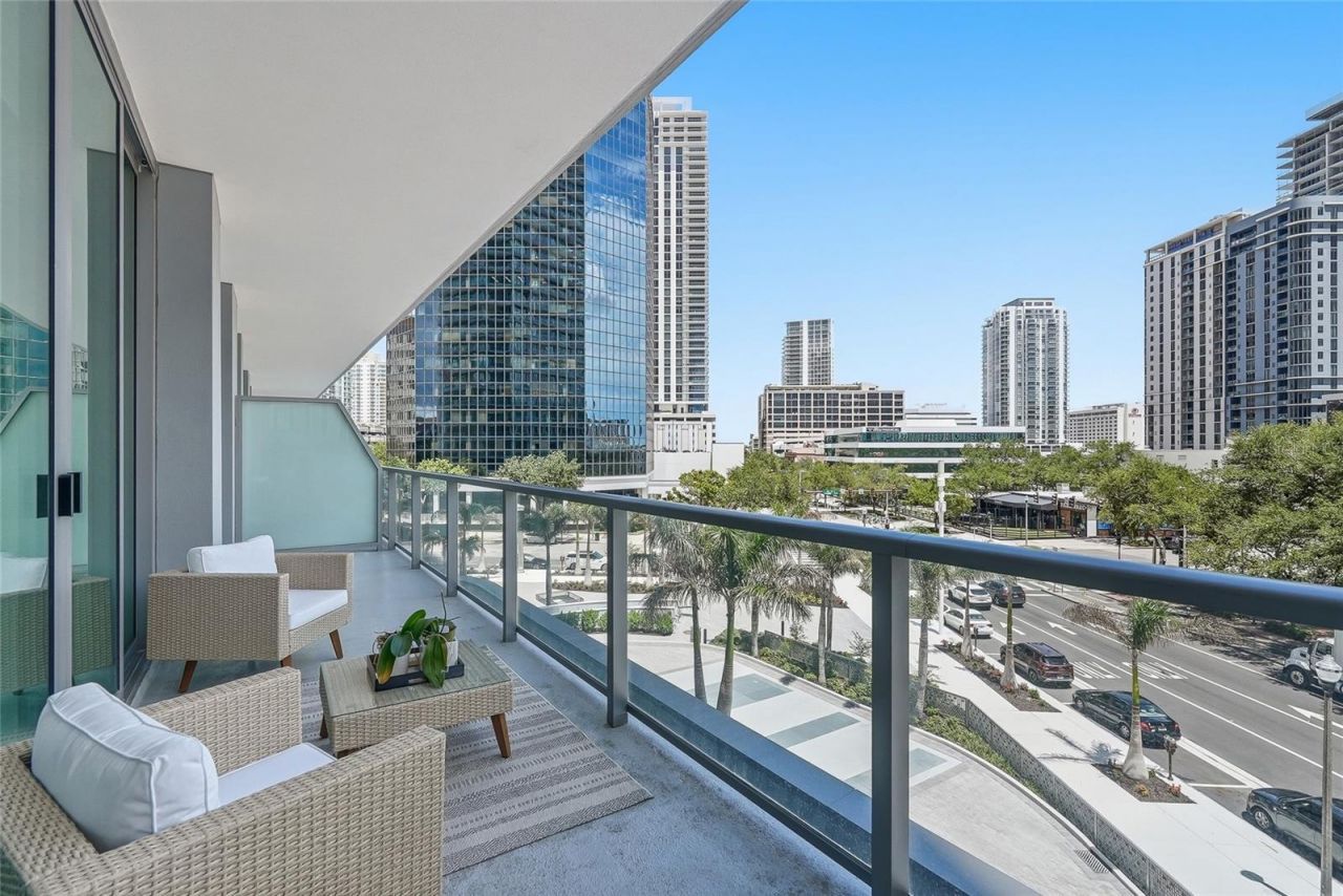 400 Central Avenue, Unit 303, Saint Petersburg, FL 33701 Photo