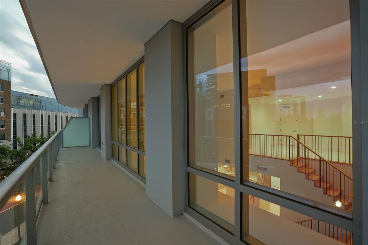 400 Central Avenue, Unit 303, Saint Petersburg, FL 33701 Photo