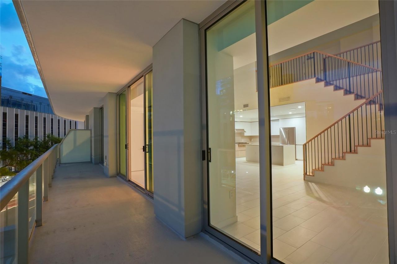 400 Central Avenue, Unit 303, Saint Petersburg, FL 33701 Photo
